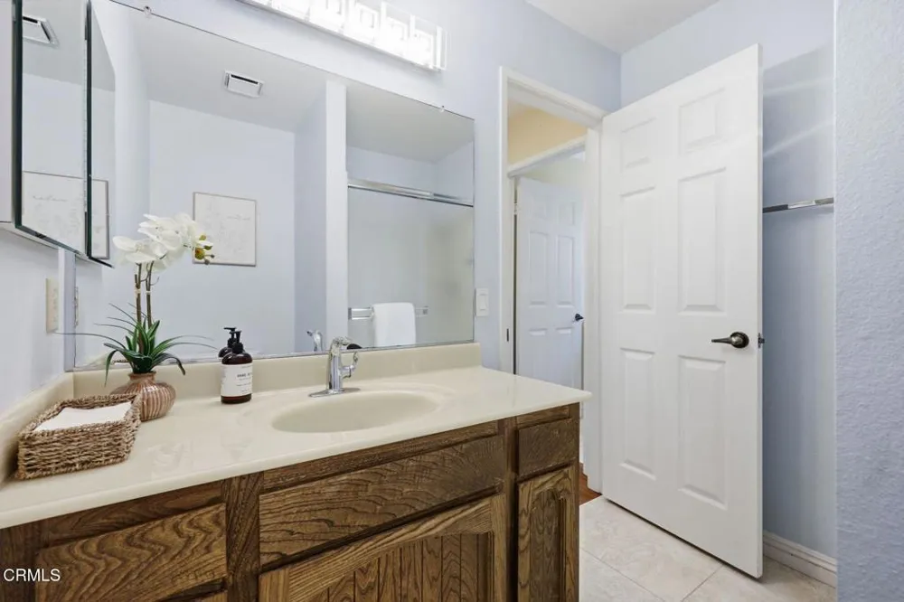 1910 Ivanhoe Avenue Oxnard, CA 93030