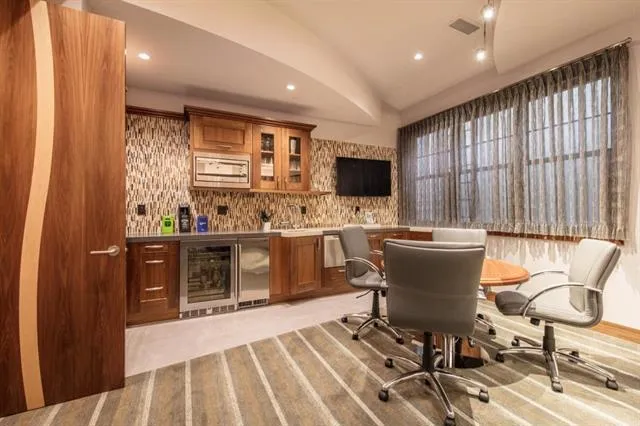 120 Sioux Lane Los Altos, CA 94022