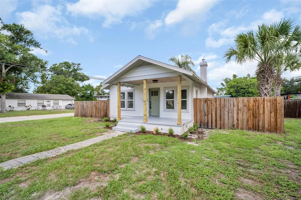5355 2ND AVENUE S St Petersburg, FL 33707
