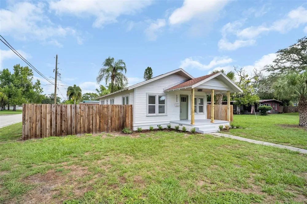 5355 2ND AVENUE S St Petersburg, FL 33707
