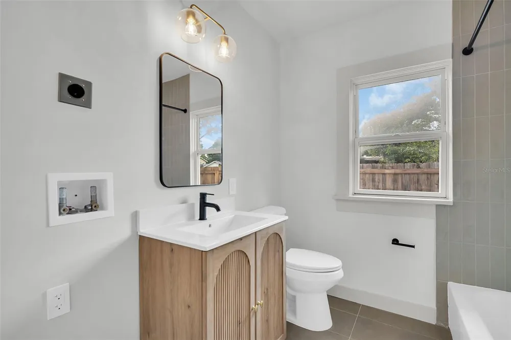 5355 2ND AVENUE S St Petersburg, FL 33707