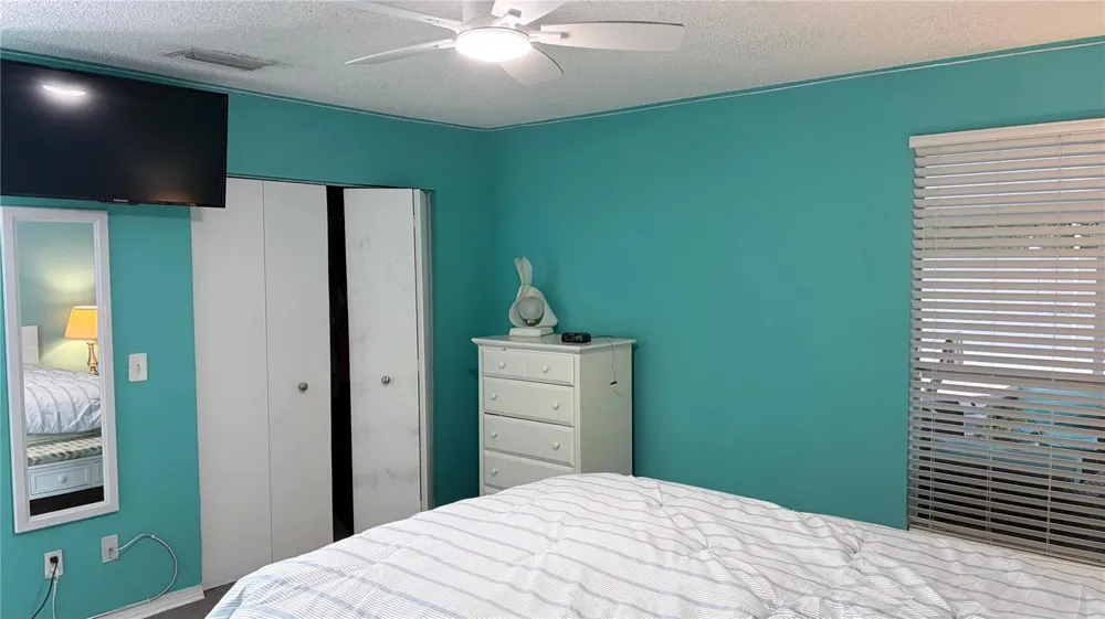 4142 YELLOWWOOD DRIVE Valrico, FL 33594