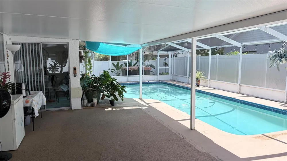 4142 YELLOWWOOD DRIVE Valrico, FL 33594