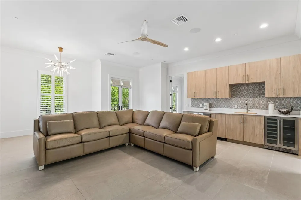 276 DETMAR DRIVE Winter Park, FL 32789