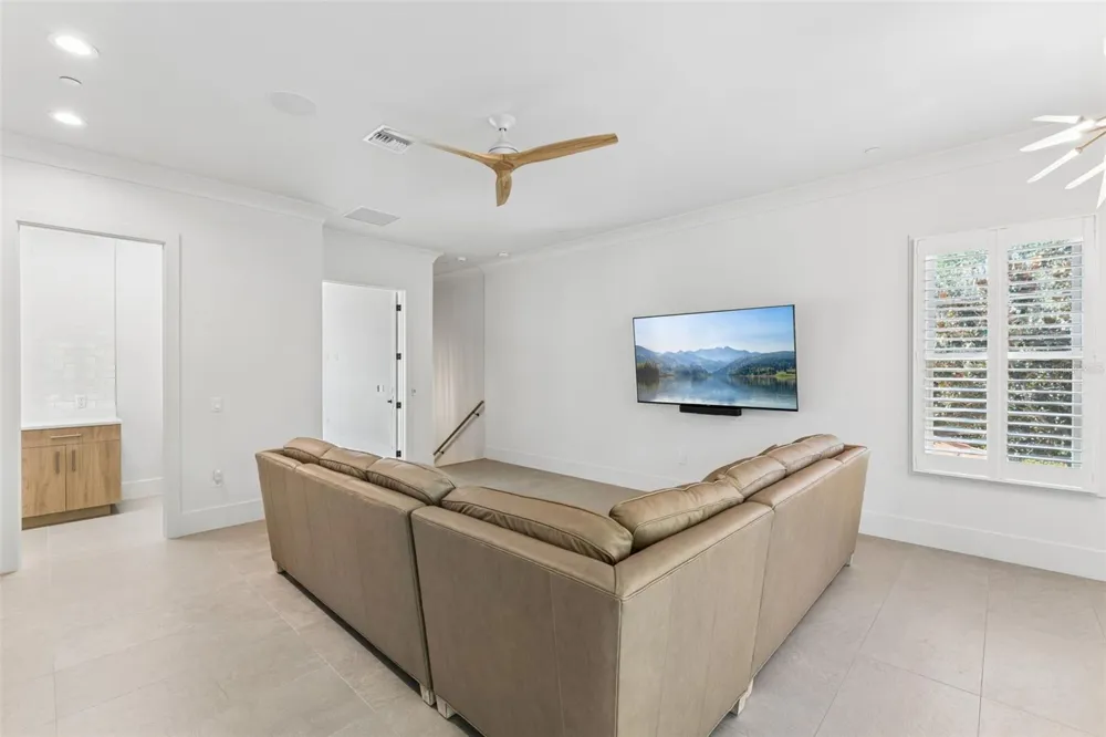 276 DETMAR DRIVE Winter Park, FL 32789