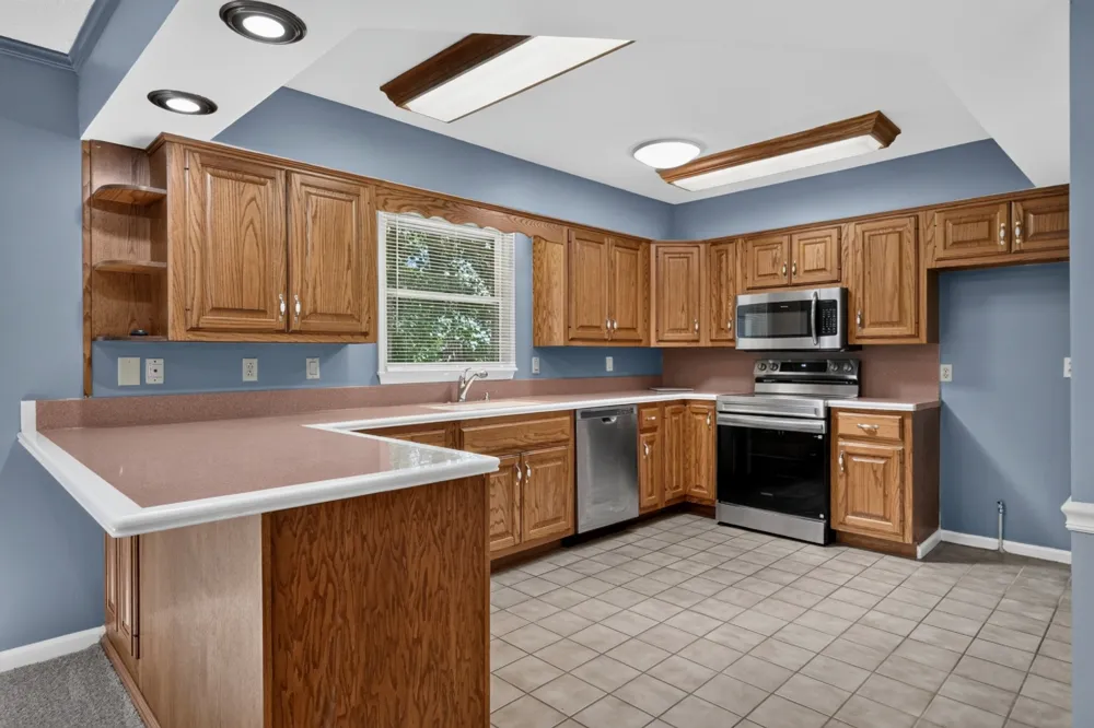 245 Lakeview Dr Crossville, TN 38558