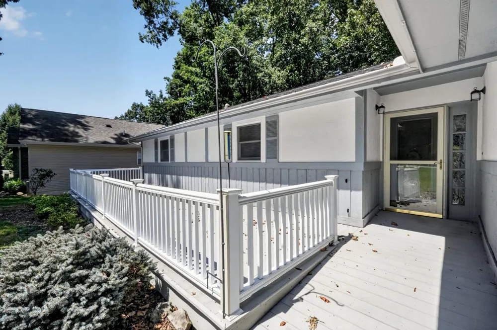 245 Lakeview Dr Crossville, TN 38558