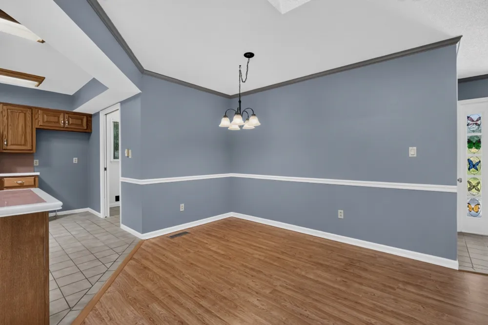 245 Lakeview Dr Crossville, TN 38558