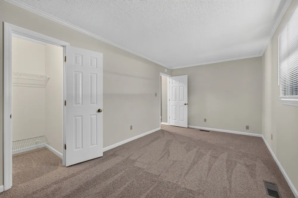 245 Lakeview Dr Crossville, TN 38558