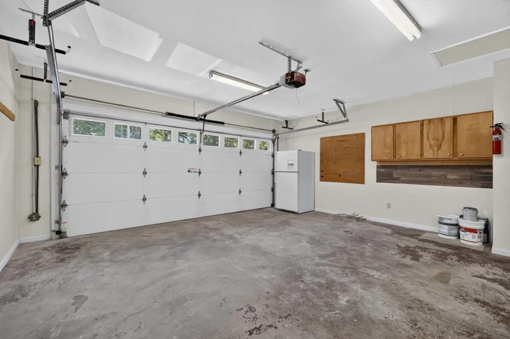 245 Lakeview Dr Crossville, TN 38558