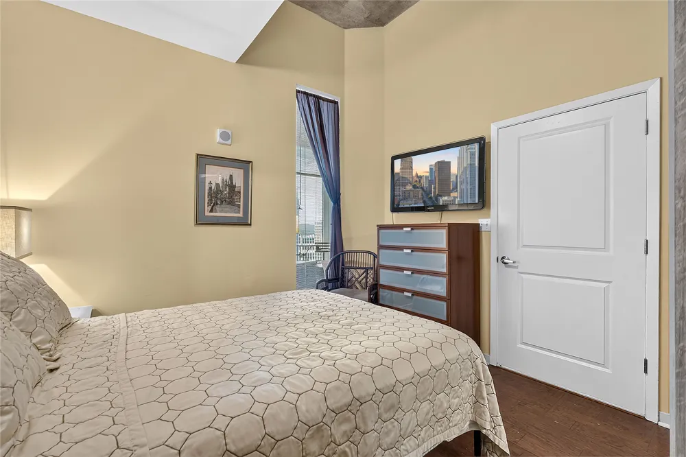 360 Nueces Street #1604 Austin, TX 78701