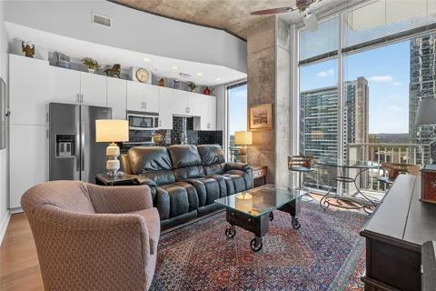 360 Nueces Street #1604