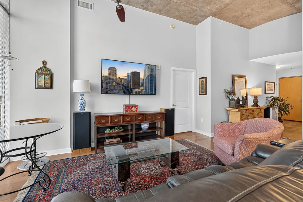 360 Nueces Street #1604 Austin, TX 78701