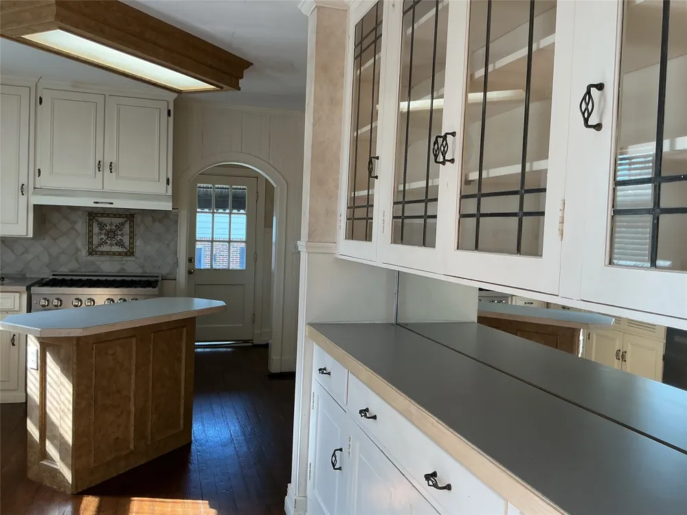 1720 Sycamore Avenue Corsicana, TX 75110