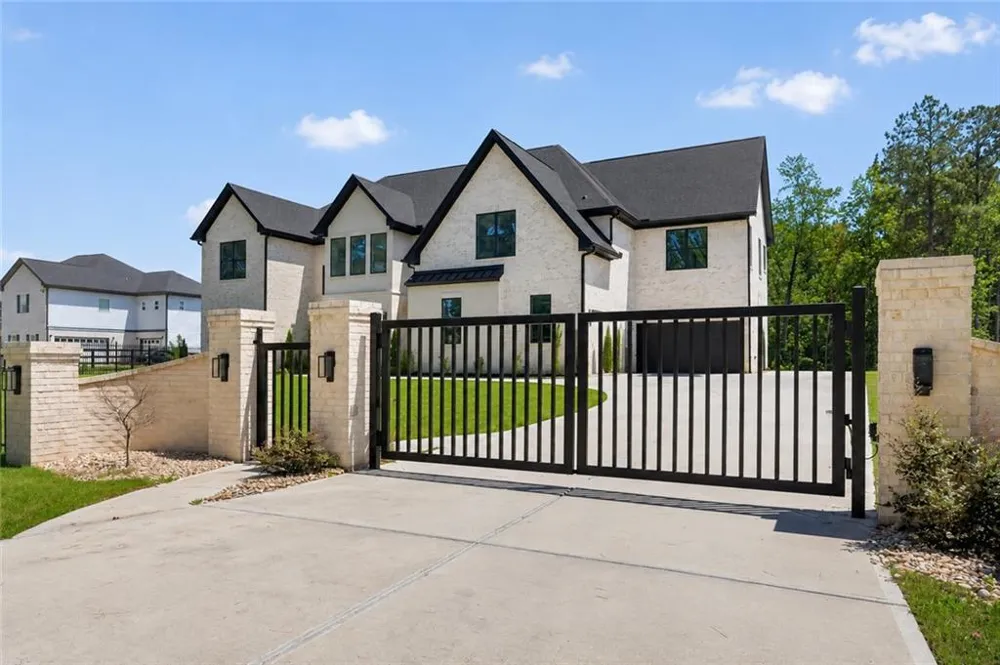 1255 Em Croy Road Buford, GA 30518