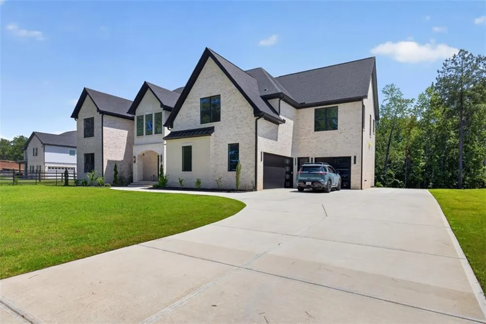 1255 Em Croy Road Buford, GA 30518