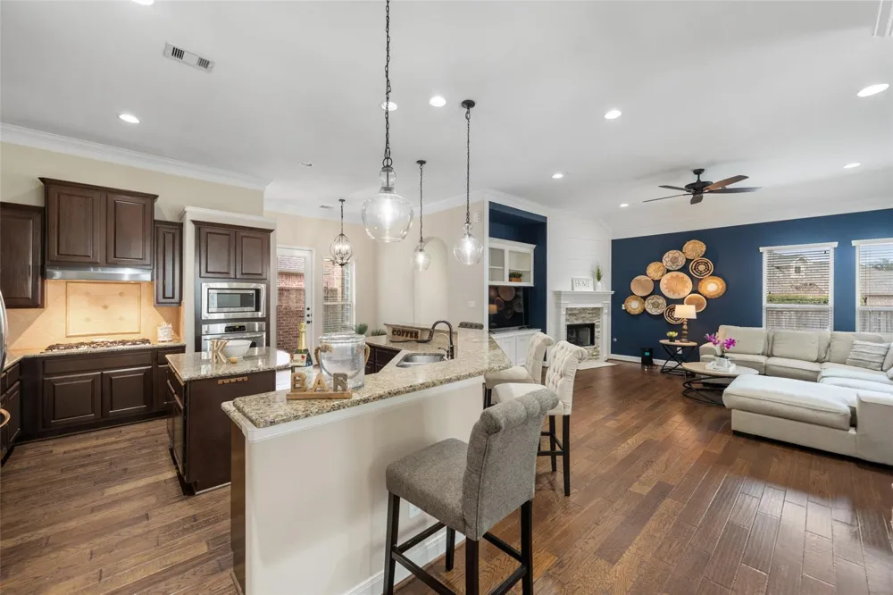 34 Danby Place The Woodlands, TX 77375