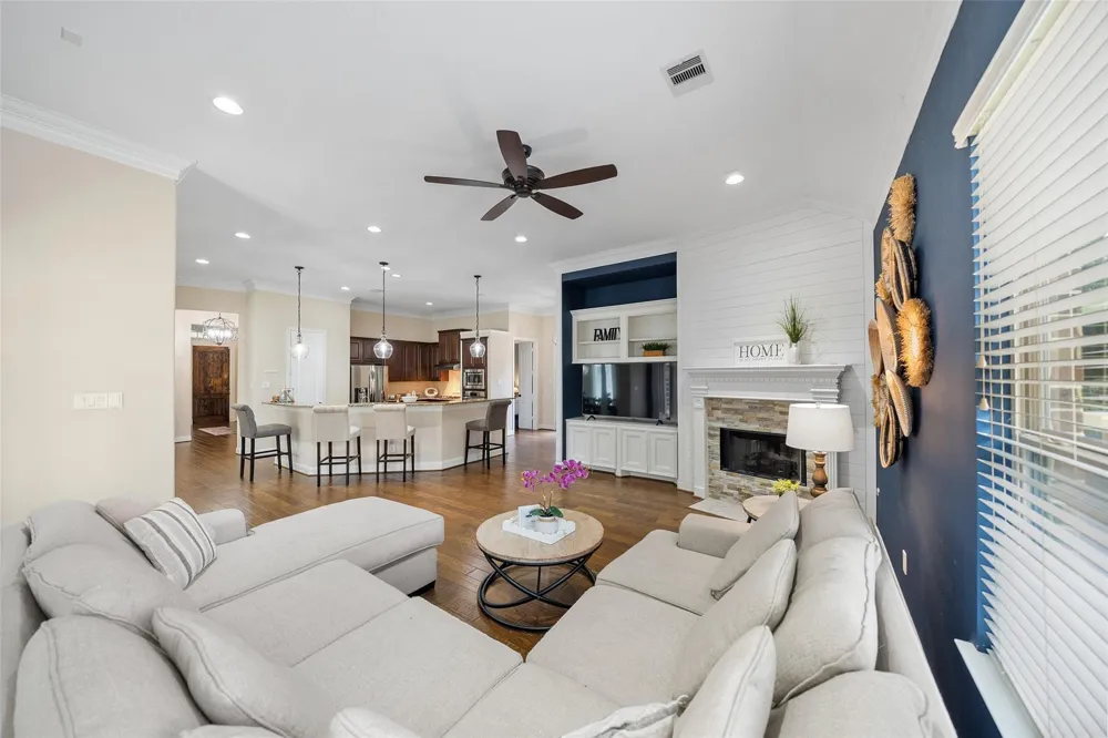 34 Danby Place The Woodlands, TX 77375
