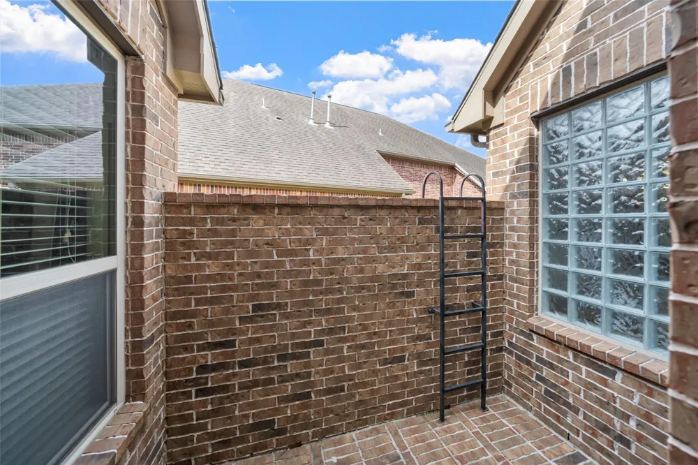 34 Danby Place The Woodlands, TX 77375
