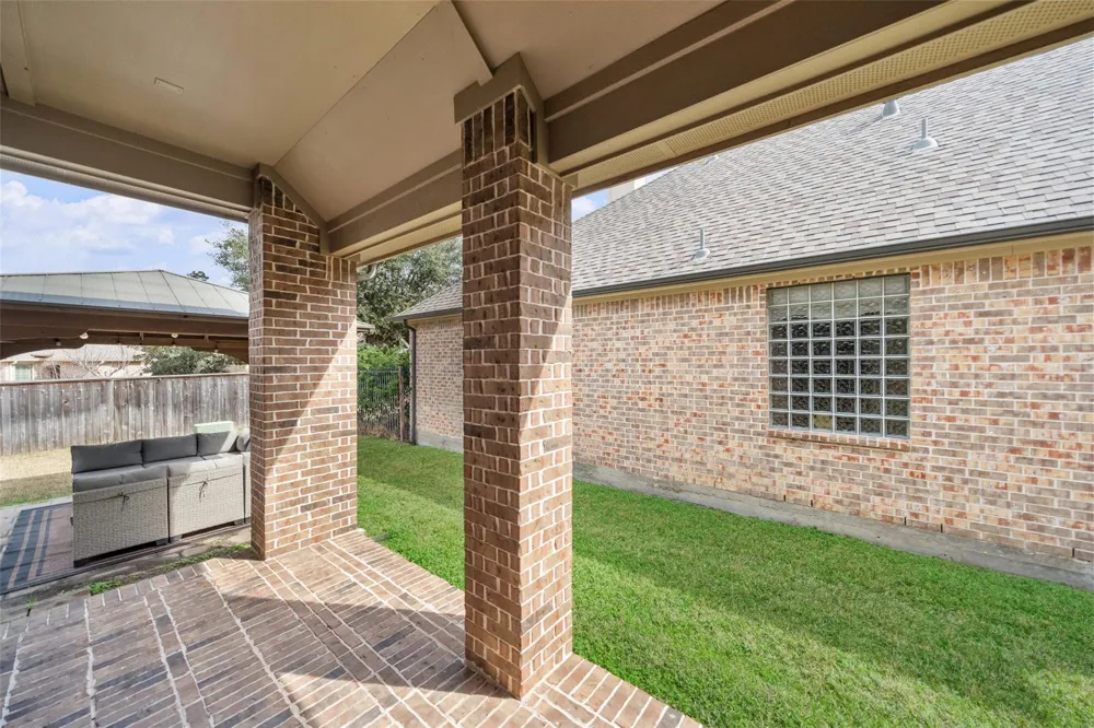 34 Danby Place The Woodlands, TX 77375