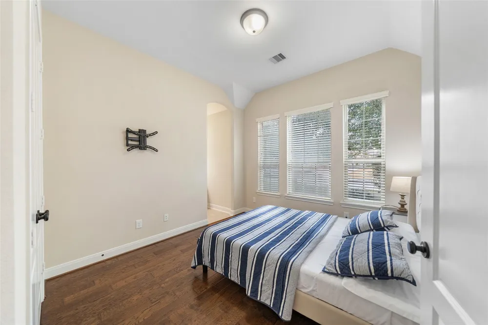 34 Danby Place The Woodlands, TX 77375