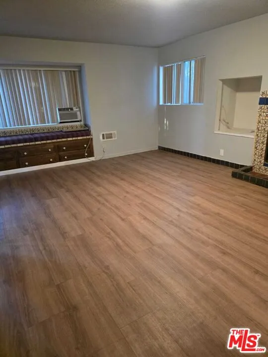 17320 Grand Avenue Lake Elsinore, CA 92530