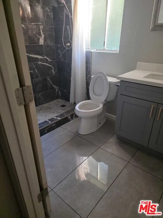 17320 Grand Avenue Lake Elsinore, CA 92530