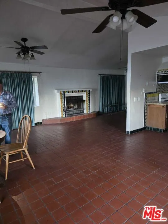 17320 Grand Avenue Lake Elsinore, CA 92530