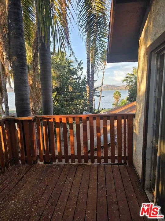 17320 Grand Avenue Lake Elsinore, CA 92530