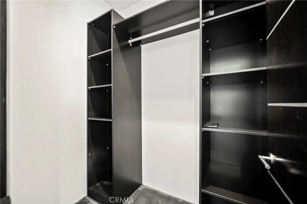 12148 Travis Los Angeles, CA 90049