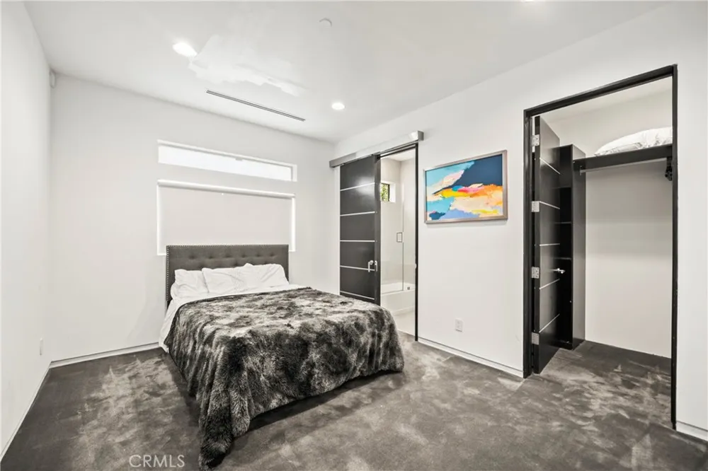 12148 Travis Los Angeles, CA 90049