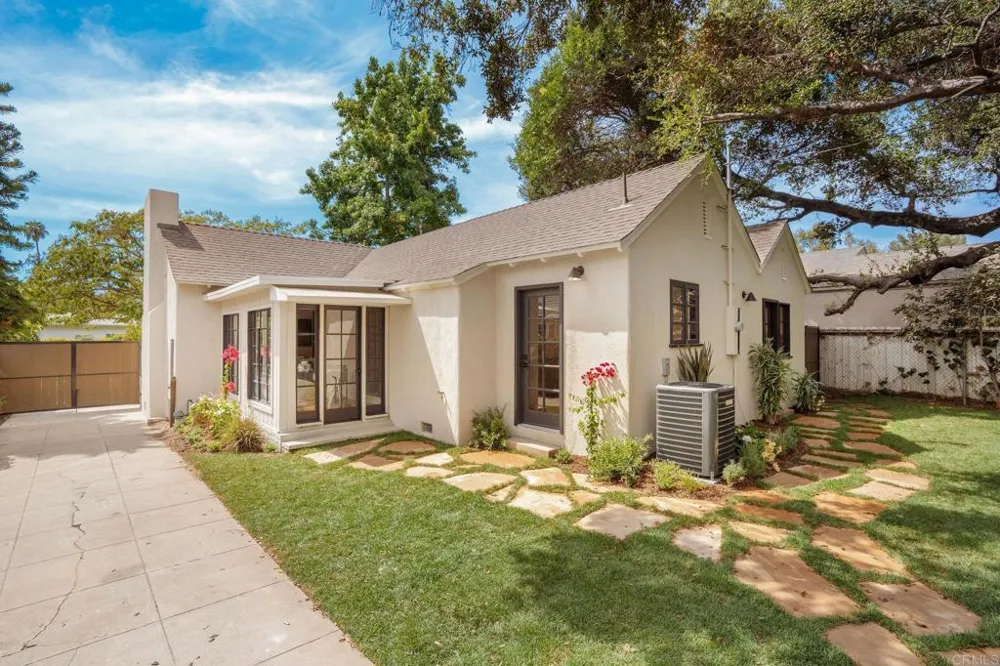 1406 Stratford Ave South Pasadena, CA 91030