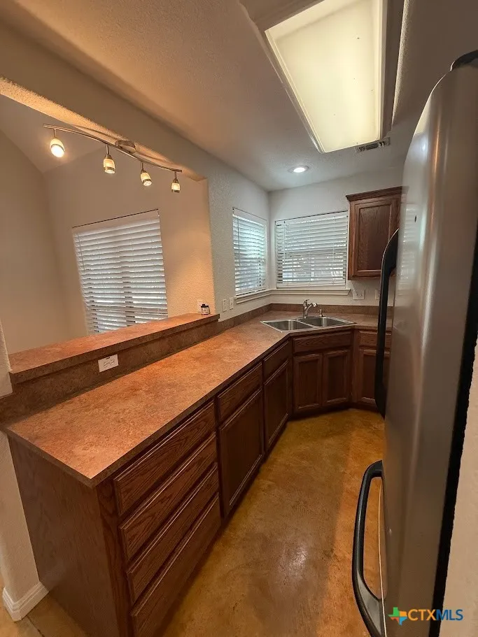 1256 Lonesome Canyon Lake, TX 78133