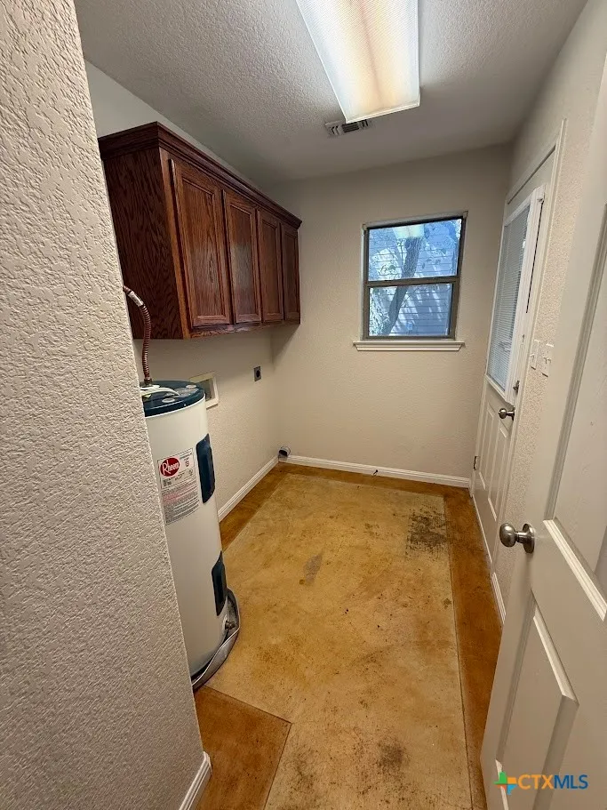 1256 Lonesome Canyon Lake, TX 78133