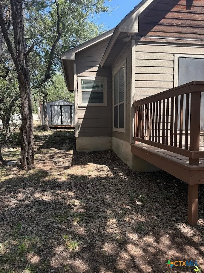 1256 Lonesome Canyon Lake, TX 78133