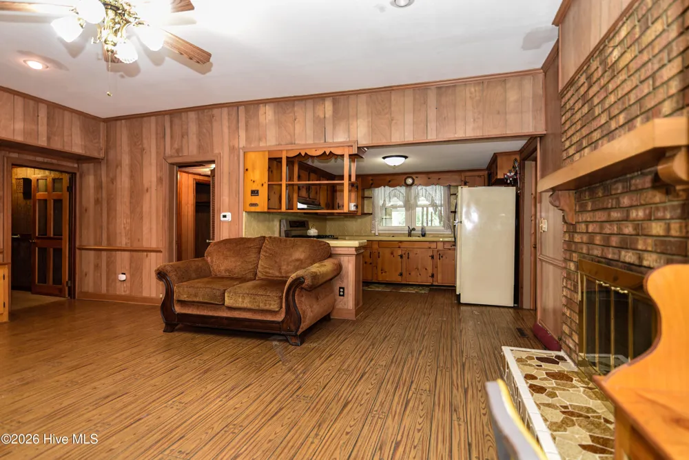 400 W Barnhill Street Everetts, NC 27825