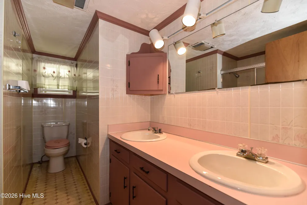 400 W Barnhill Street Everetts, NC 27825