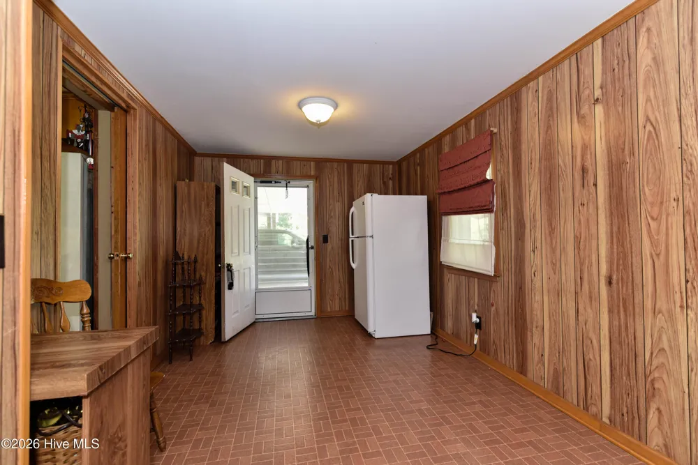400 W Barnhill Street Everetts, NC 27825