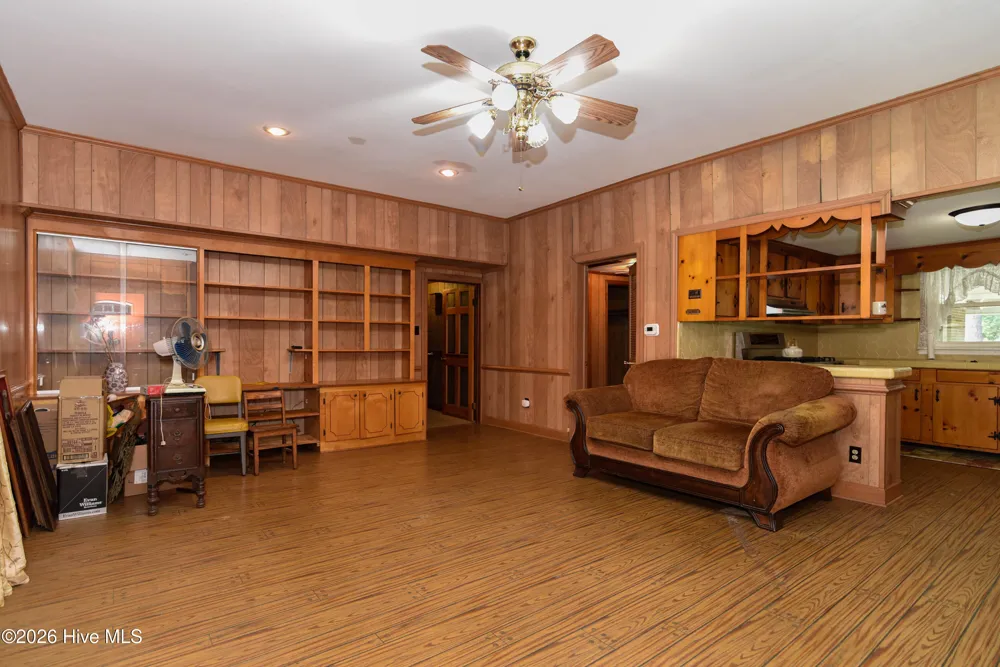 400 W Barnhill Street Everetts, NC 27825