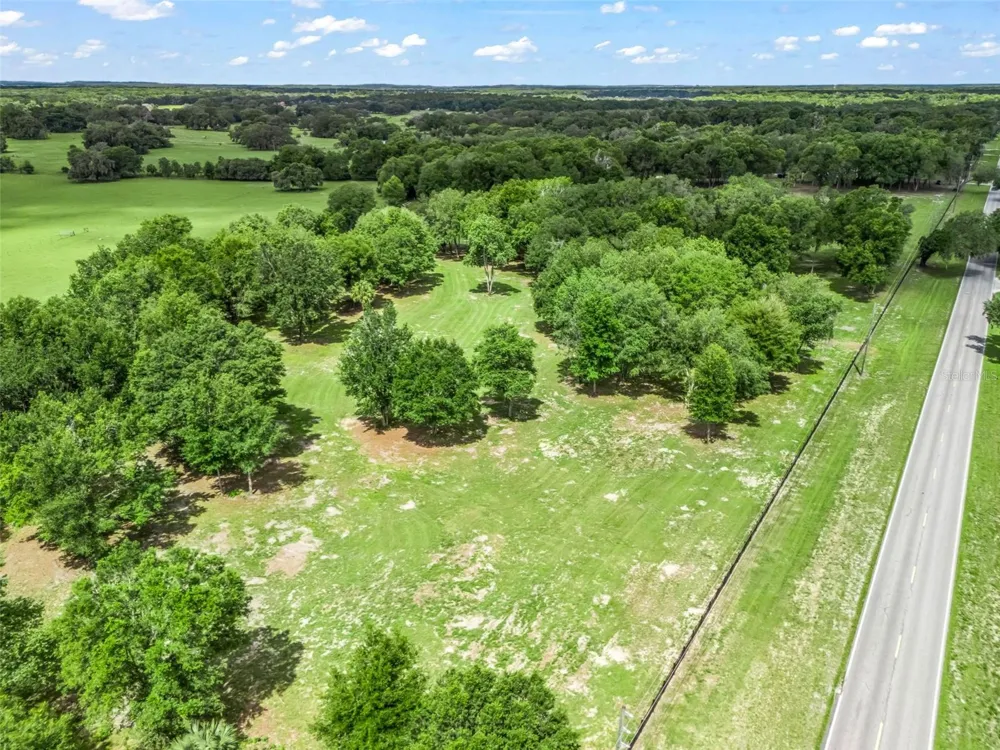 10660 E BUSHNELL ROAD Floral City, FL 34436