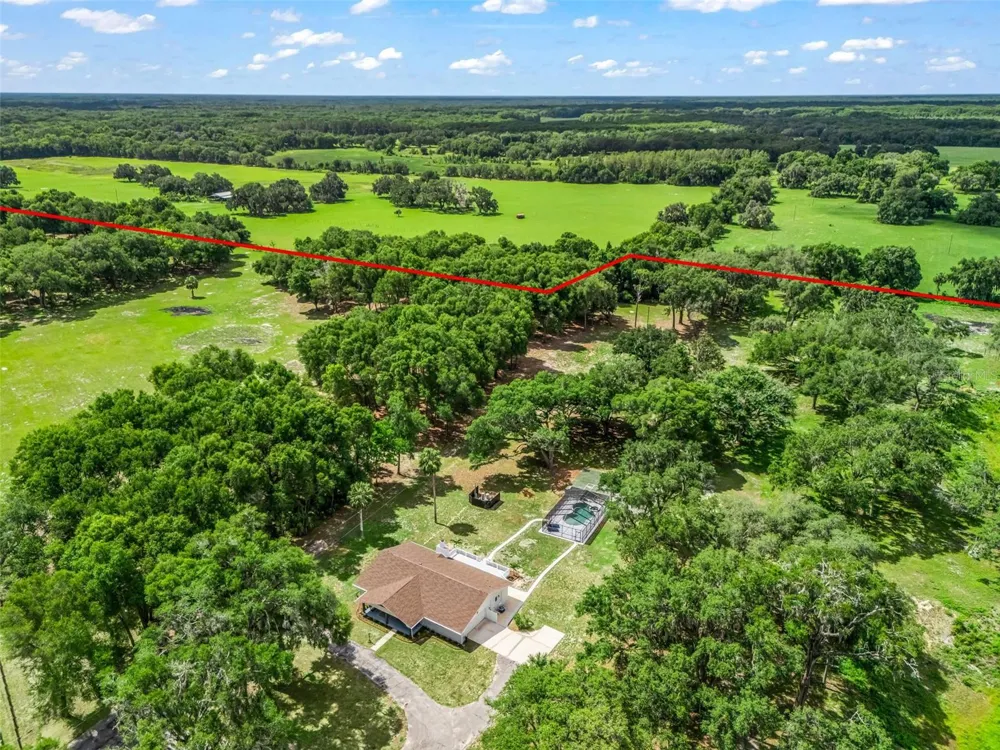 10660 E BUSHNELL ROAD Floral City, FL 34436