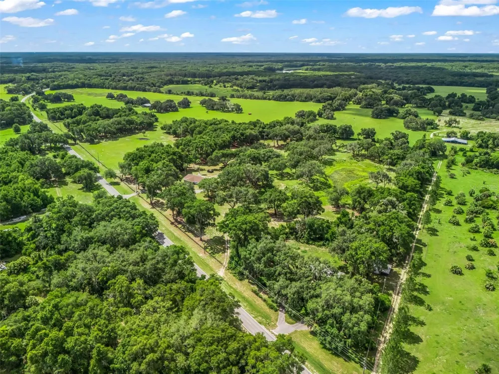10660 E BUSHNELL ROAD Floral City, FL 34436