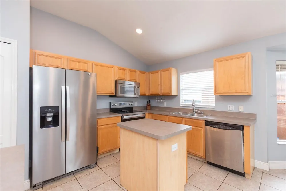 11706 PURE PEBBLE DRIVE Riverview, FL 33569