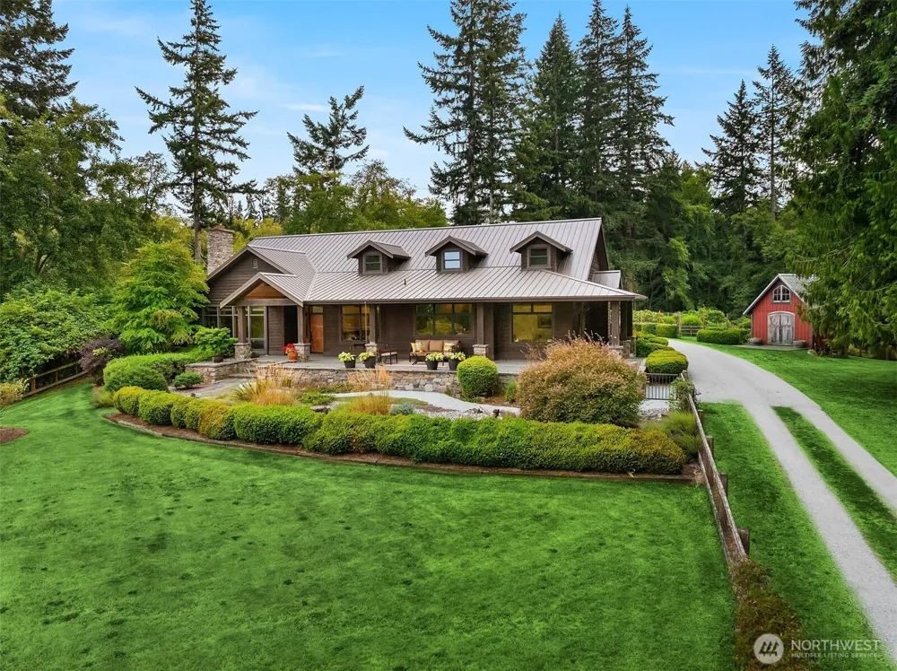6754 Owl Lane Clinton, WA 98236