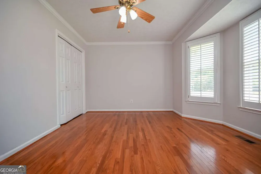 114 Valley Farm LN Acworth, GA 30102