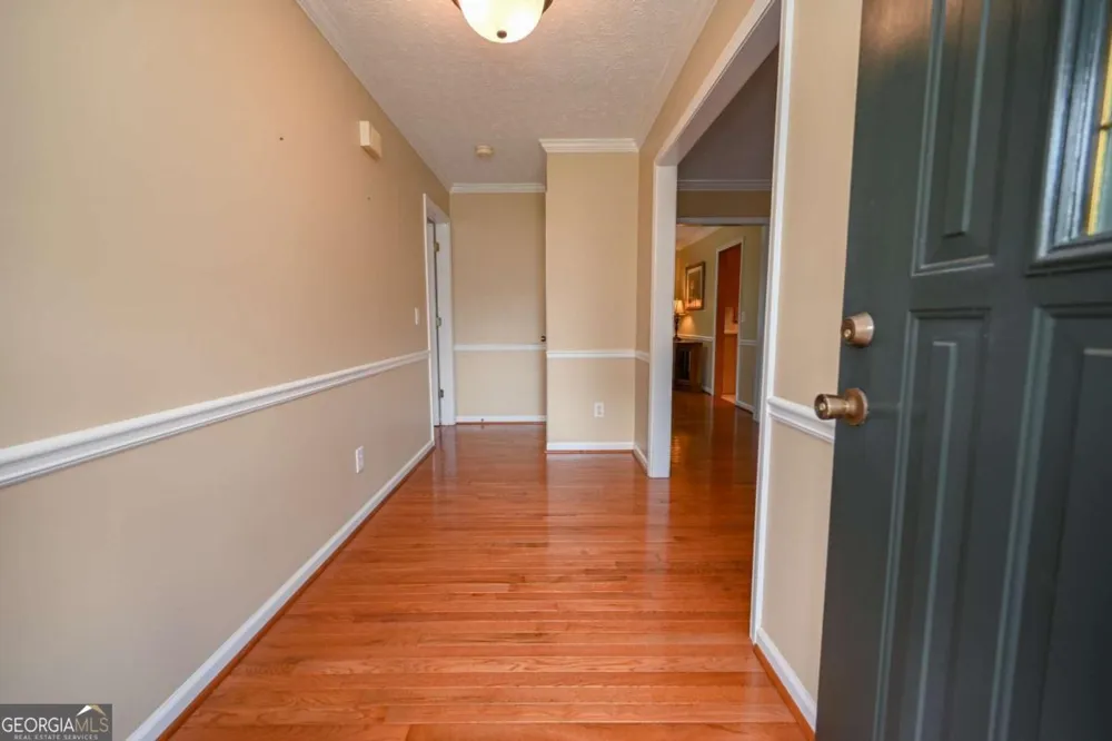 114 Valley Farm LN Acworth, GA 30102