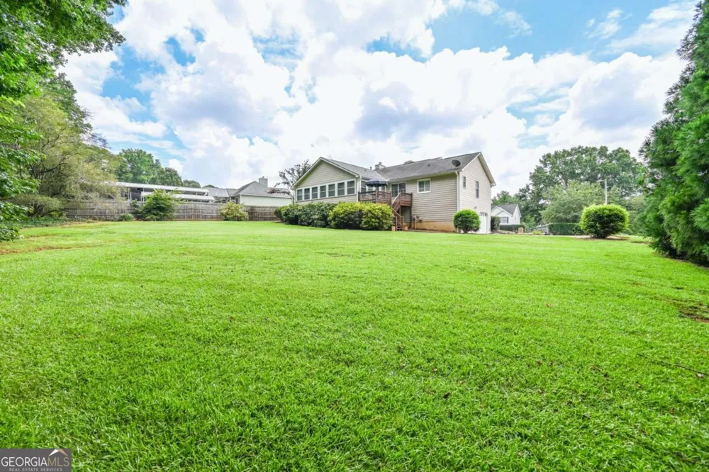 114 Valley Farm LN Acworth, GA 30102