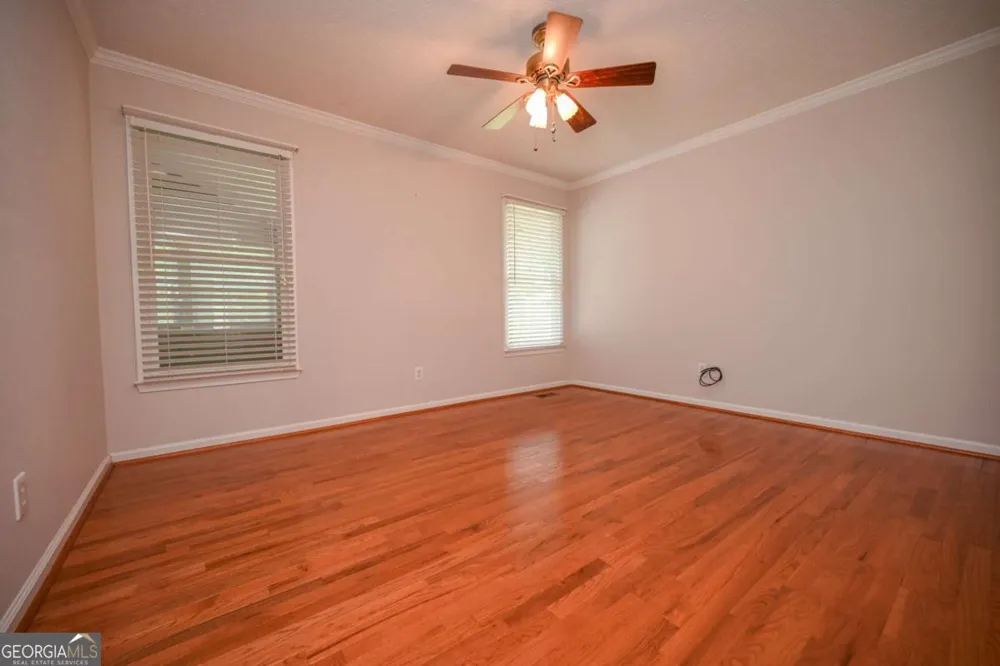 114 Valley Farm LN Acworth, GA 30102
