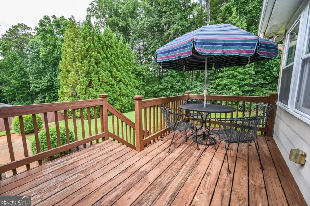 114 Valley Farm LN Acworth, GA 30102