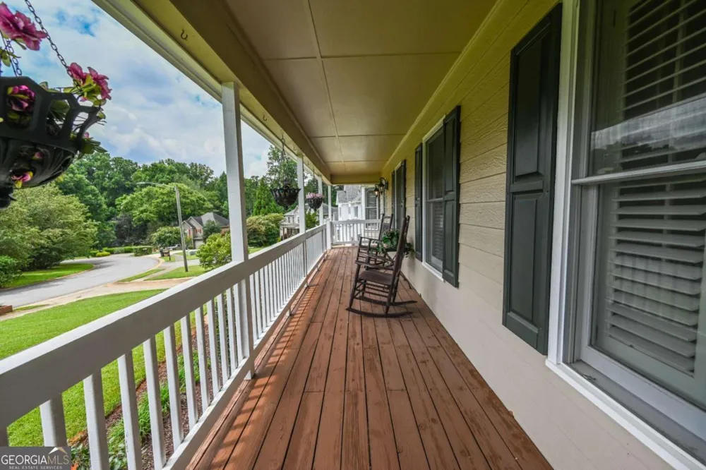 114 Valley Farm LN Acworth, GA 30102